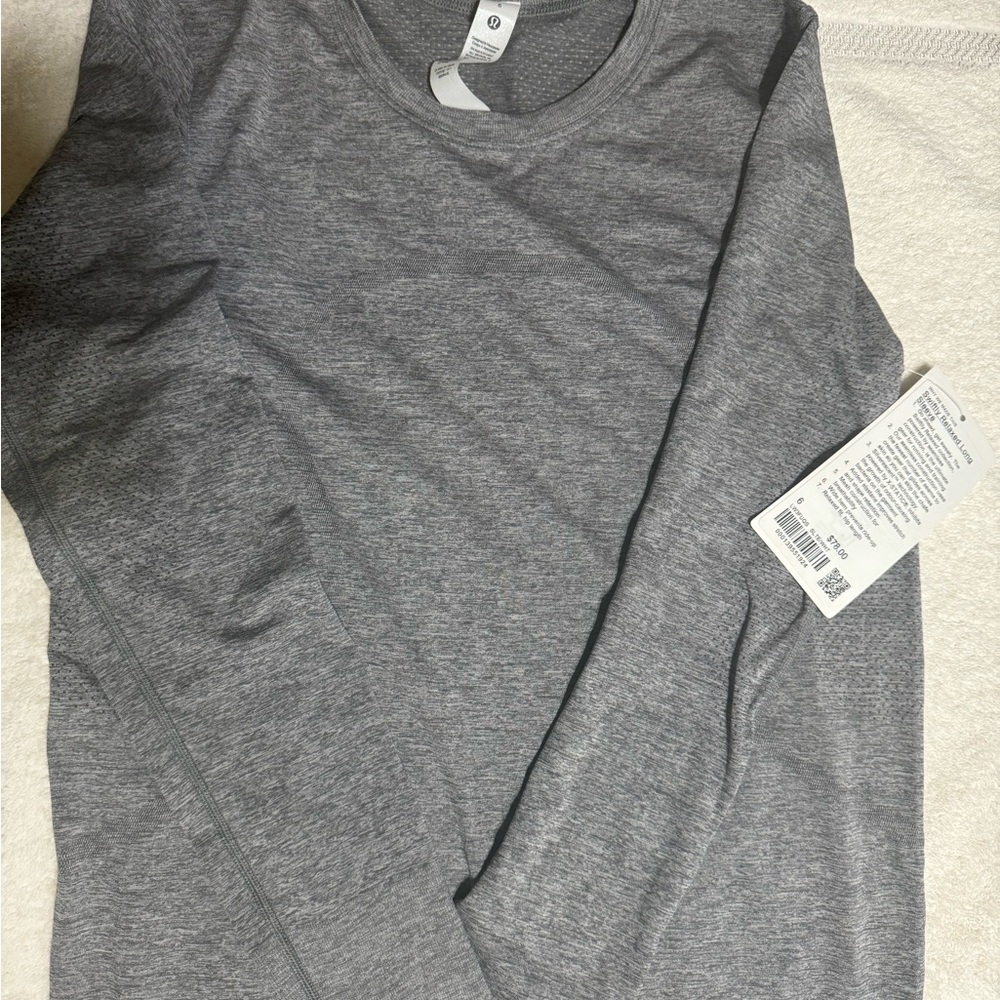 Swiftly Relaxed Long-Sleeve Shirt
Hip Length